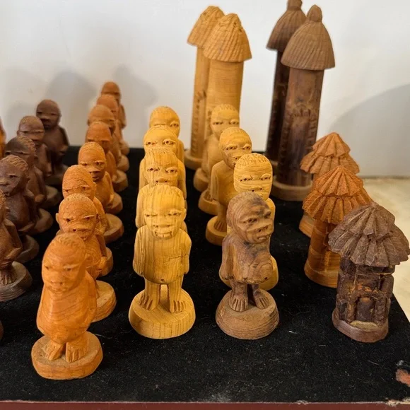 Vintage 1920s Hand Carved African Chess Pieces Tribal Nigerian Handcrafted - Picture 2 of 16